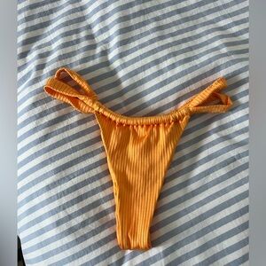 NWOT Monday swimwear Malta bottoms